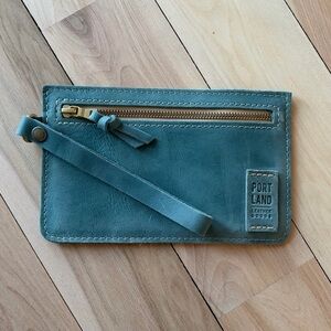Portland Leather goods Adriana pouch in Blue